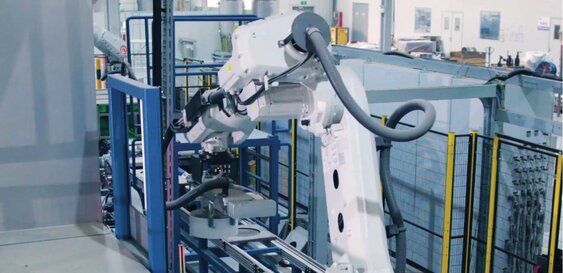 Dinex’ new coating lines are fully automated, which guarantees a high level of quality, consistency and precision throughout the entire process.